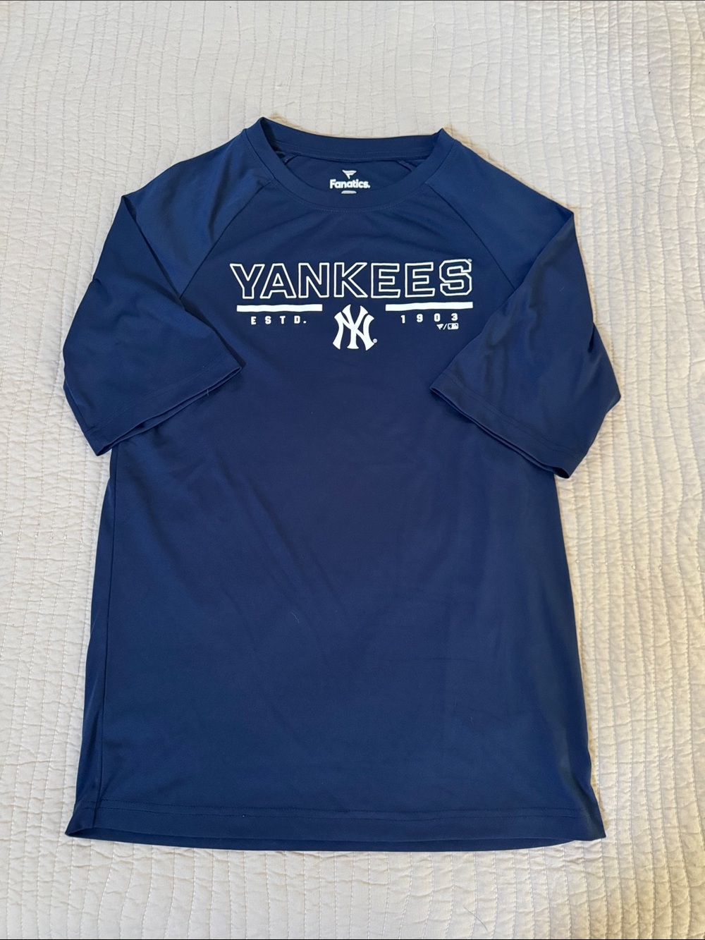 Fanatics Navy Yankees Graphic Short-Sleeve Kids Tee